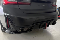 BMW 3-serie G20/G21 2018– Bagkofanger-diffuser B-Style LED (til M-Sport 2023+, ABS) foto 6