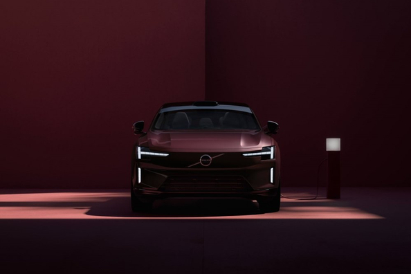 Volvo ES90 (V551) 2025: Anmeldelse af elektrisk liftback
