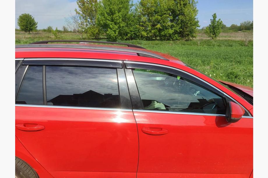 Skoda Octavia IV A8 2020– Vindafvisere med kromliste Niken Luxury (SW, 4 stk.) Image