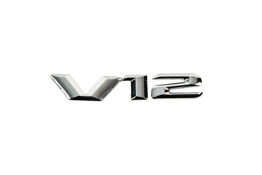 Mercedes-Benz V12 Maybach emblem Image