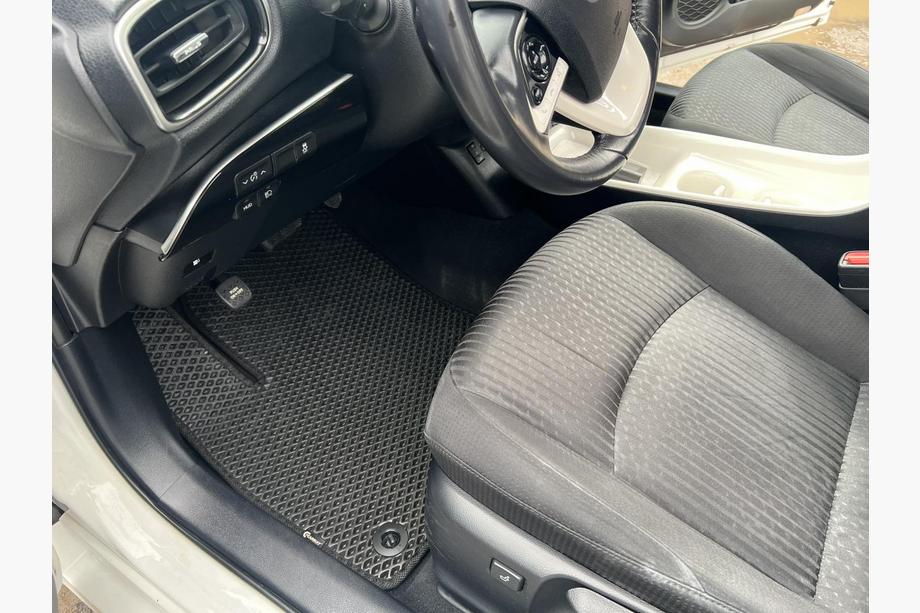 Toyota Prius 2015–2022 EVA-gulvmåtter (LB, sort) Image