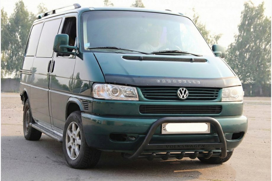 Volkswagen T4 Caravelle/Multivan 1990–2003 Frontbøjle WT004 Black (rustfrit stål) Image