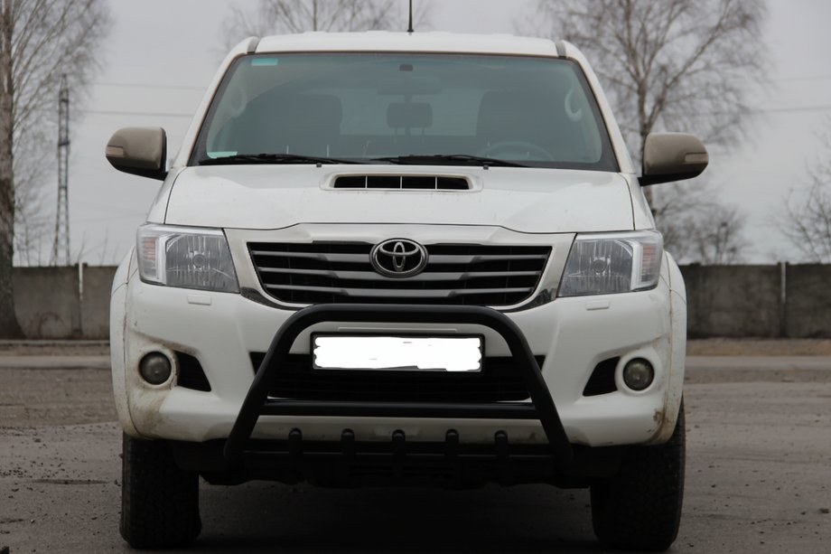 Toyota Hilux 2006–2015 Bullbar WT003 Black (rustfrit stål) Image