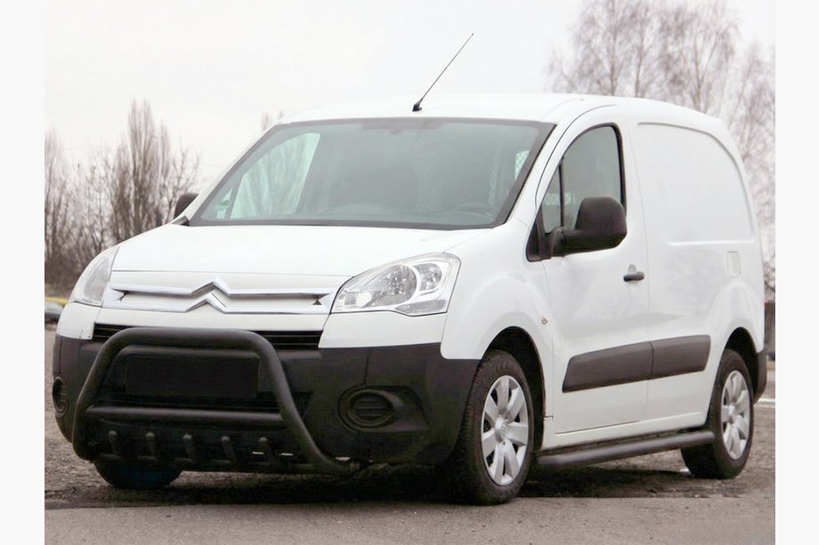 Peugeot Partner Tepee 2008–2018 Bullbar WT003 Black (rustfrit stål) Image