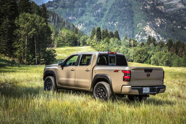 Anmeldelse af Nissan Frontier III Crew Cab: Tekniske specifikationer, udstyrsniveauer, fotos Foto 3