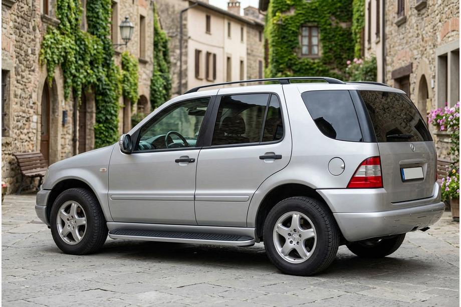 Mercedes ML W163 1997–2005 Sidetrin Tayga Grey (2 stk., aluminium) Image