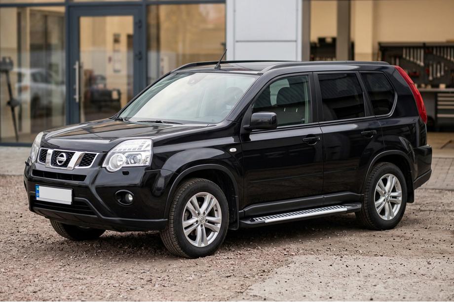 Nissan X-trail T31 2007–2014 Sidetrin Line (2 stk., aluminium) Foto 1