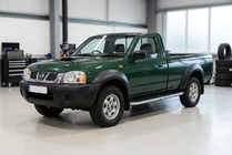 Nissan NP300 1999–2015 Sidetrin Tayga Grey (2 stk., aluminium) foto 1