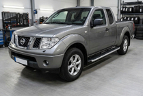 Nissan NP300 1999–2015 Sidetrin Fullmond (2 stk., aluminium) foto 1