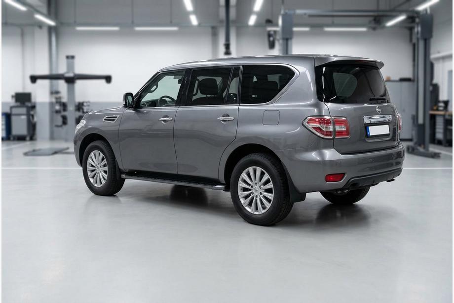 Nissan Patrol Y62 2010–2024 Bosphorus Black sidetrin (2 stk., aluminium) Image