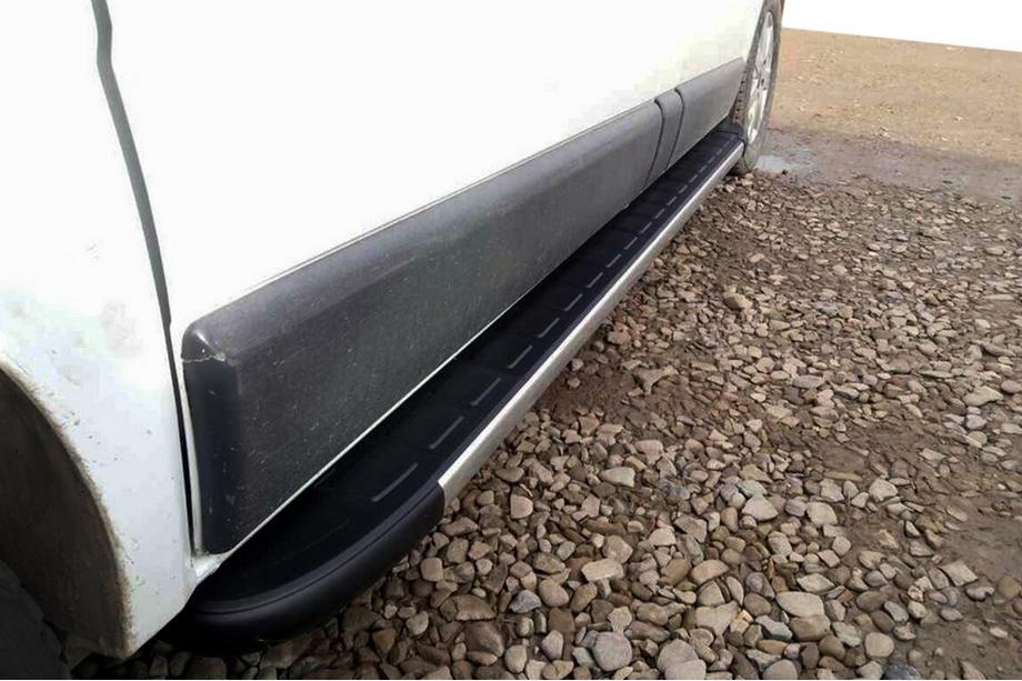 Renault Trafic 2001–2015 Duru sidetrin (2 stk., aluminium) Kort akselafstand Image