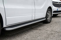 Renault Trafic 2001–2015 Sidetrin Tayga Grey (2 stk., aluminium) foto 1