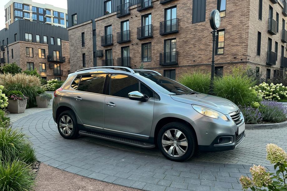 Peugeot 2008 2013–2019 Sidetrin Allmond Black (2 stk., aluminium) Image