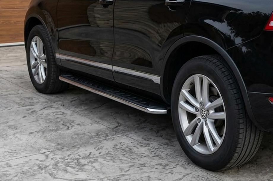 Porsche Cayenne 2003–2010 Maydos V1 sidetrin (2 stk., aluminium ↗ rustfrit stål) Image