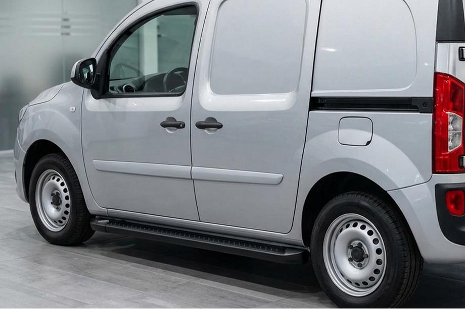 Renault Kangoo 2008–2020 Sidetrin Allmond Black (2 stk., aluminium) Lang akselafstand Image