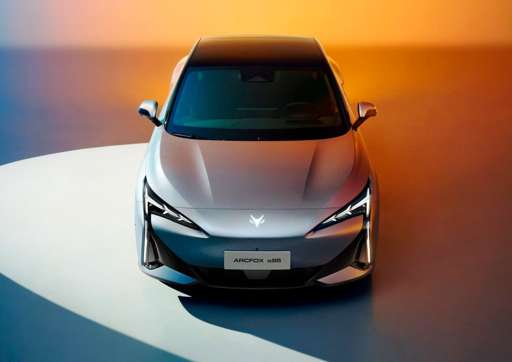 Arcfox S5 test: Elektrisk sedan til dynamisk kørsel