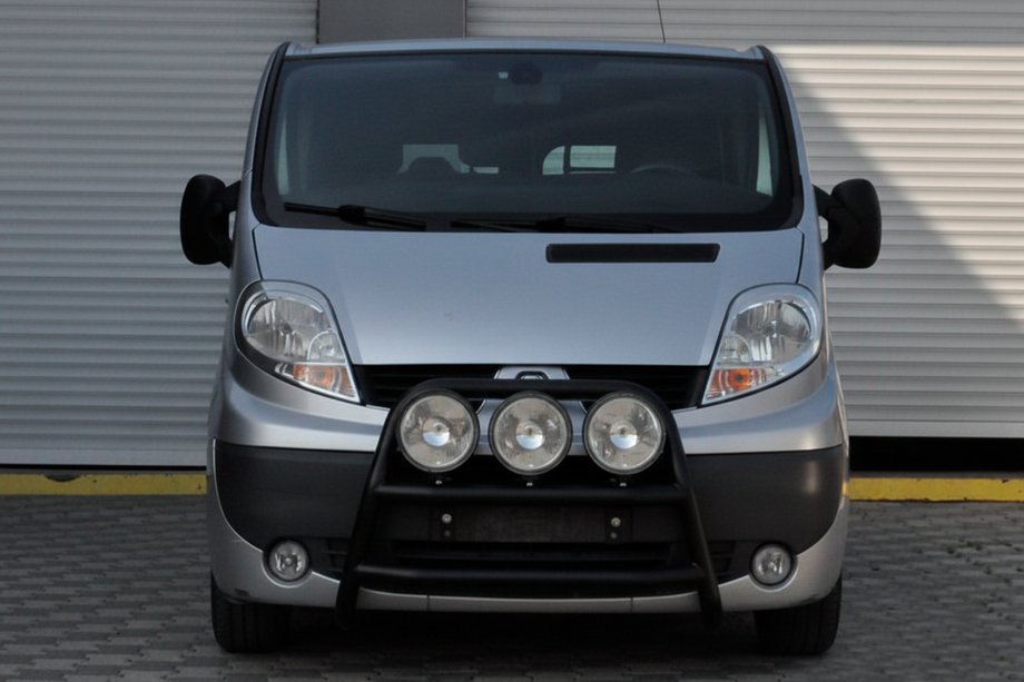 Opel Vivaro 2001–2015 Kængurubøjle WT018 Black (rustfrit stål) Image
