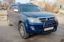 Toyota Fortuner 2006–2015 Frontbøjle F12-11 Black (rustfrit stål) foto 2