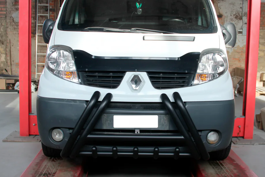 Opel Vivaro 2001–2015 Bullbar F1-01 Black (rustfrit stål) Image