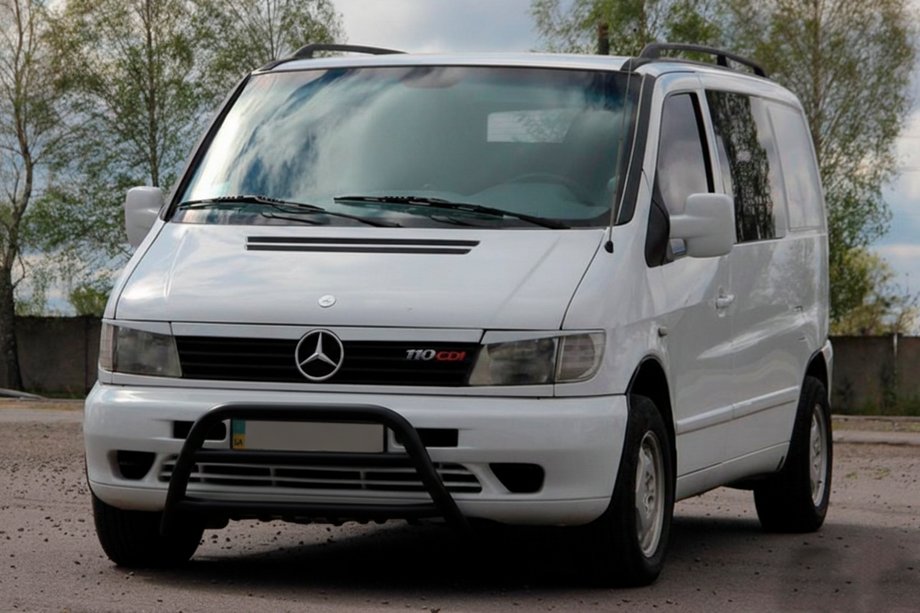Mercedes Vito W638 1996–2003 Bullbar WT022 Black (rustfrit stål) Foto 2