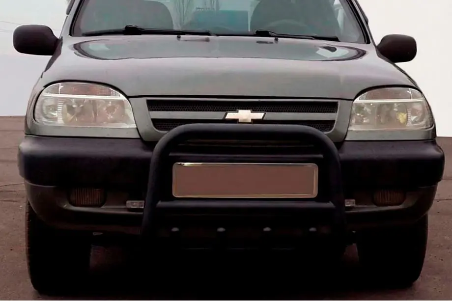 Chevrolet Niva 1998–2020 Frontbøjle QT006 Black (rustfrit stål) Foto 1