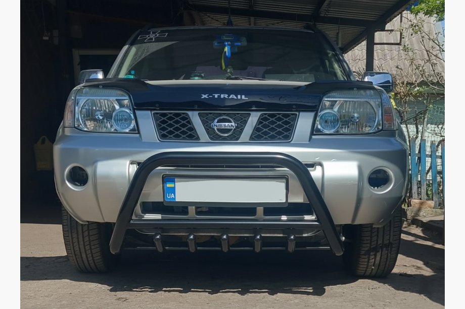Nissan X-trail T30 2002–2007 Bullbar QT006 Black (rustfrit stål) Image