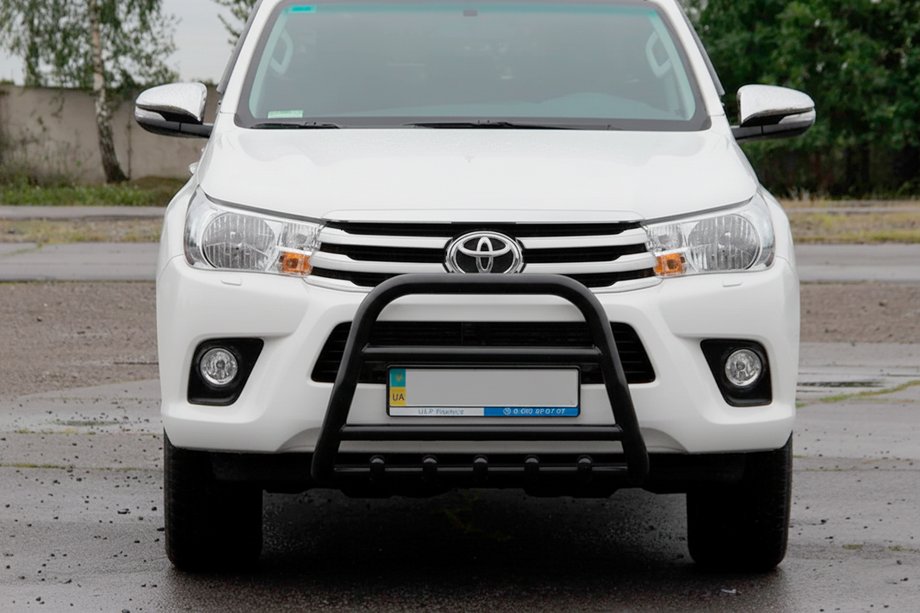 Toyota Hilux 2015– Bullbar QT006 Black (rustfrit stål) Image