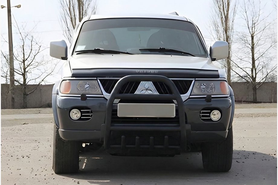 Mitsubishi Pajero Sport 1996–2007 Kængurubøjle QT007 Black (rustfrit stål) Foto 3