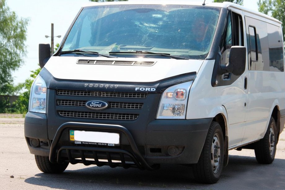 Ford Transit 2000–2014 Bullbar WT002 Black (2006-2014, rustfrit stål) Image