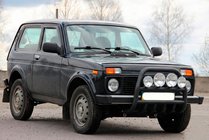 Lada Niva og Urban 1977– Bullbar QT007 Black (rustfrit stål) foto 3