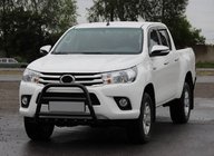 Toyota Hilux 2015– Frontbøjle QT008 Black (rustfrit stål) foto 3