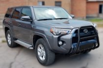 Toyota 4Runner 2009–2024 Frontbøjle F1-50 Black (2014-2024, rustfrit stål) foto 1