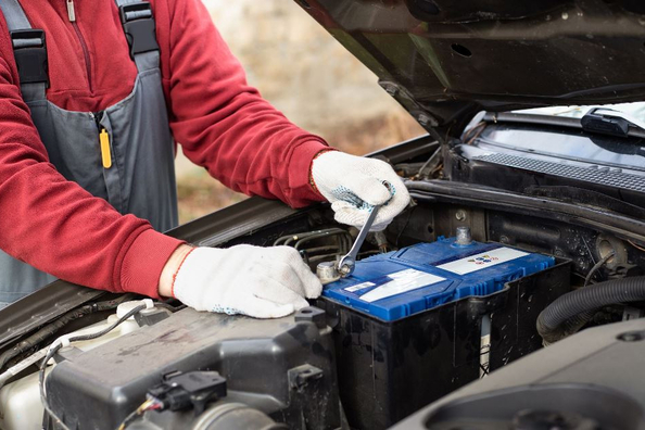 Sådan klargør du bilens batteri før frost: forberedelsesguide