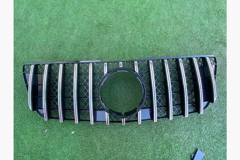 Mercedes ML W164 2005–2011 Udsalg! Frontgrill (GT Panamericana, 2009-2012) Image