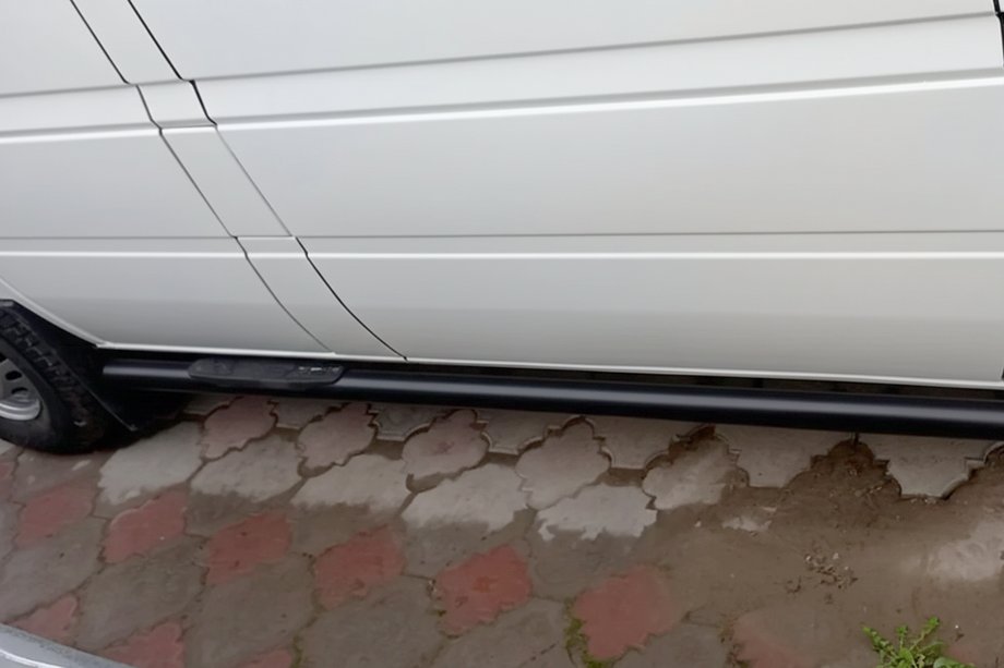 Volkswagen LT 1995–2006 Siderør Black (2 stk., rustfrit stål) Mellemlang akselafstand, Ø60 Foto 2