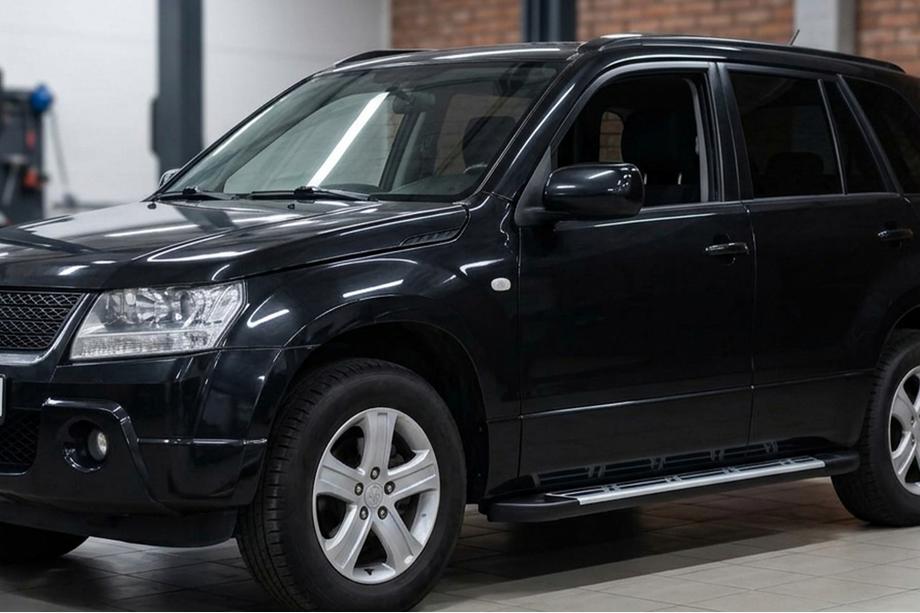 Suzuki Grand Vitara 2005–2017 Sunrise sidetrin (2 stk., aluminium) Image