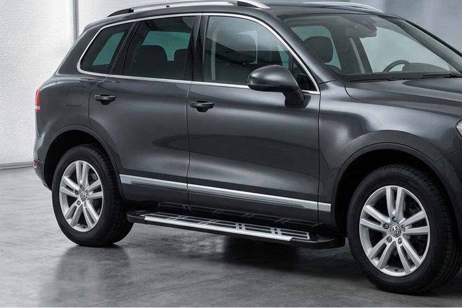 Volkswagen Touareg 2002–2010 Sunrise sidetrin (2 stk., aluminium) Image