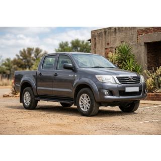 Sidetrin Allmond Black (2 stk., aluminium) Toyota Hilux 2006–2015 foto 1