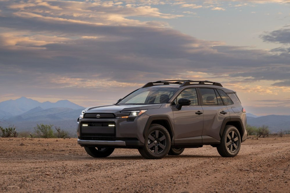 Test af Toyota RAV4 Woodland: eventyr-crossover med hybrid