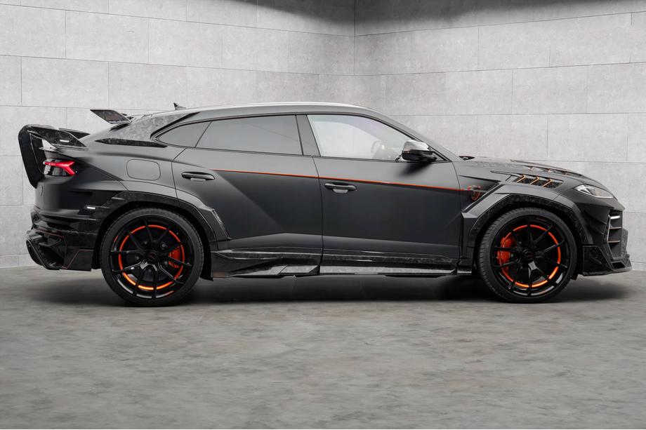 Lamborghini Urus 2018– MNSR Carbon bodykit-sæt (til SE 2024+, smedet kulfiber) Foto 3