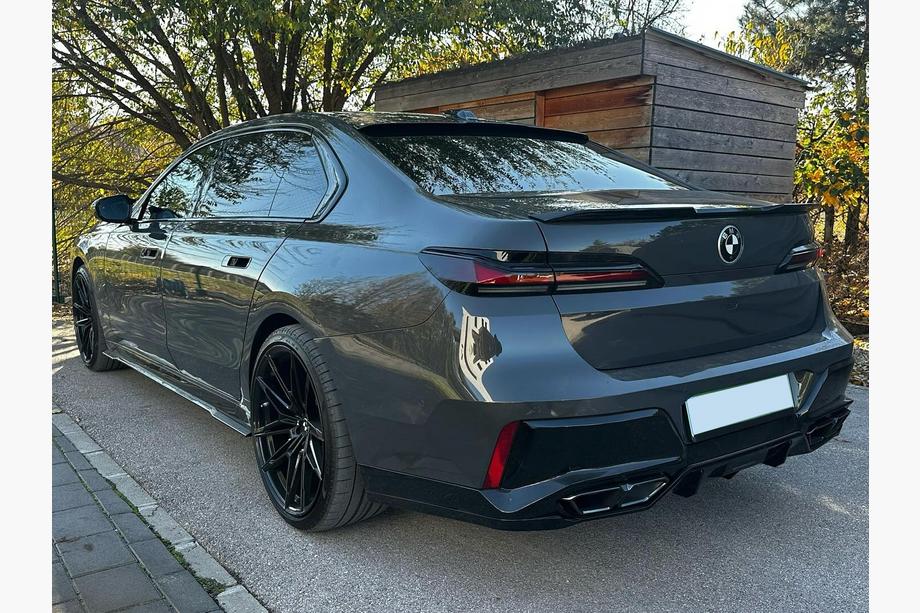 BMW 7-serie G70/G71 2022– Spoiler Image