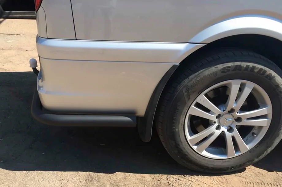Mercedes Viano 2004–2014 Bageste hjørnebeskyttere AK003 Black (2 stk., rustfrit stål) Image