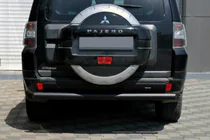 Mitsubishi Pajero Wagon IV 2006–2021 Bageste beskyttelsesbøjle AK002 Black (rustfrit stål) foto 1