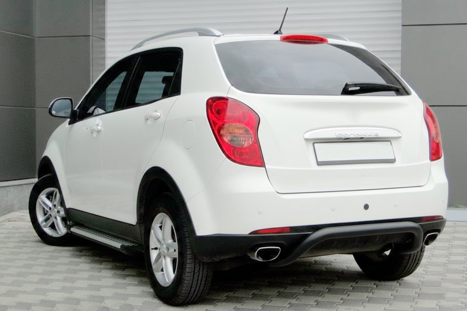 SsangYong Korando 2010–2019 Bageste beskyttelsesbøjle AK006 Black (rustfrit stål) Image