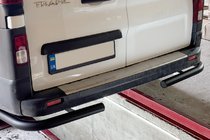 Nissan NV300/Primastar 2016– Bageste hjørnebøjler Black (2 stk., rustfrit stål) foto 1