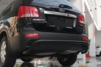 Kia Sorento II XM 2009–2014 Bagbøjle AK007 Black (rustfrit stål) foto 1