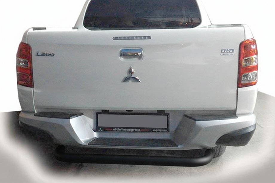 Fiat Fullback 2016– Bageste kofangerbøjle AK007 Black (rustfri) Image
