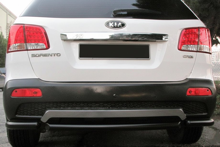 Kia Sorento II XM 2009–2014 Baghjørner til midterbøjle AK007-3 Black (2 stk., rustfrit stål) Image