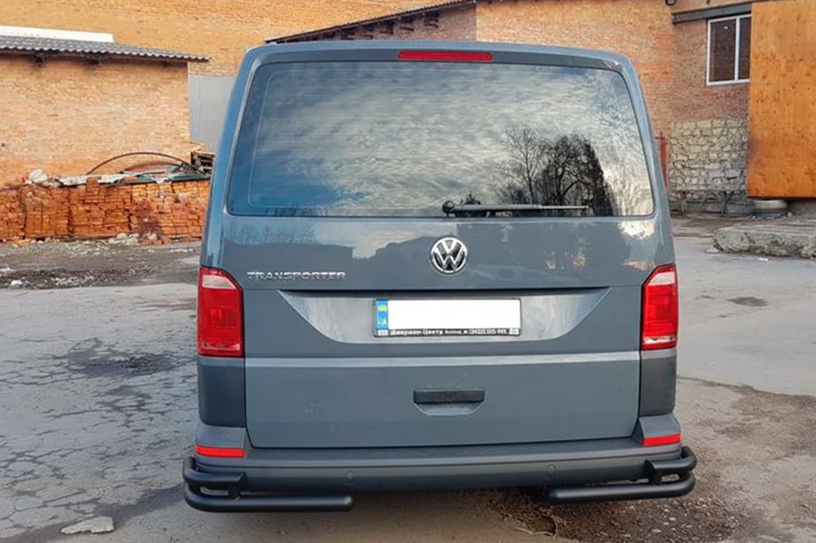 Volkswagen T6 2015–2024 Bagerste hjørnebeskyttere AK003-Double Black (2 stk., rustfrit stål) Foto 3