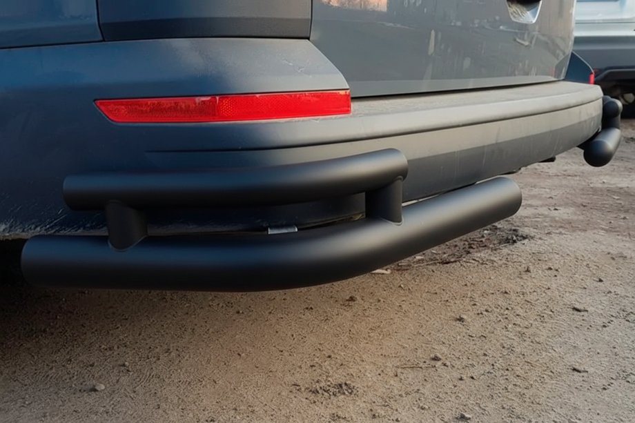 Volkswagen T6 2015–2024 Bagerste hjørnebeskyttere AK003-Double Black (2 stk., rustfrit stål) Foto 2